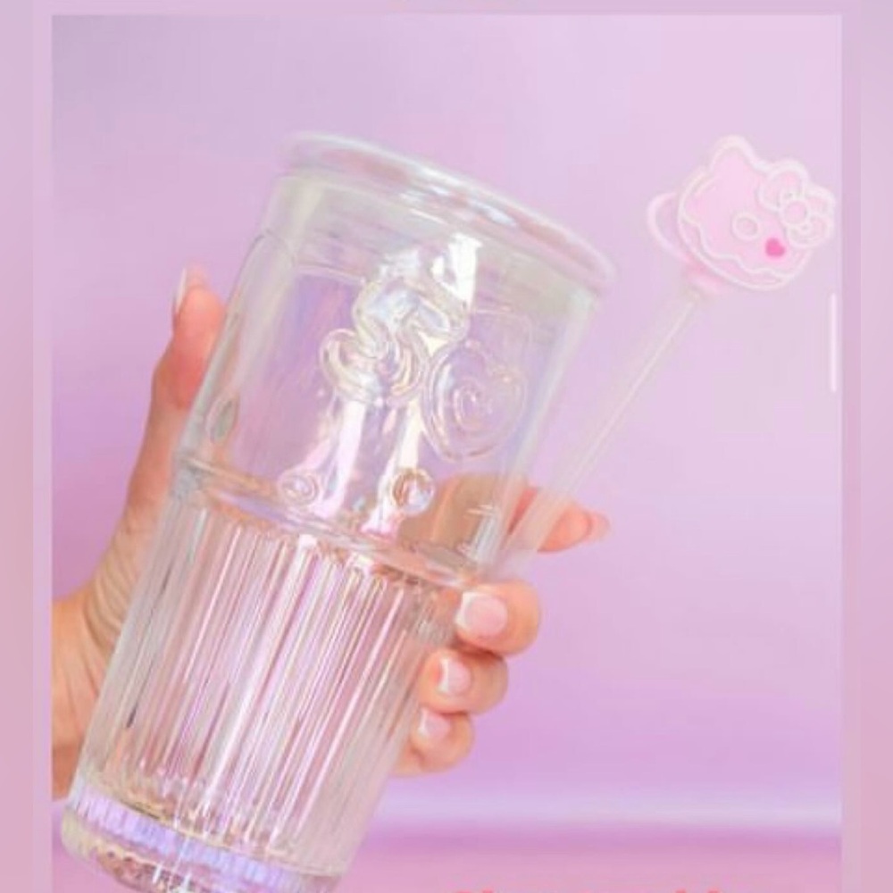 Hello Kitty glass tumbler